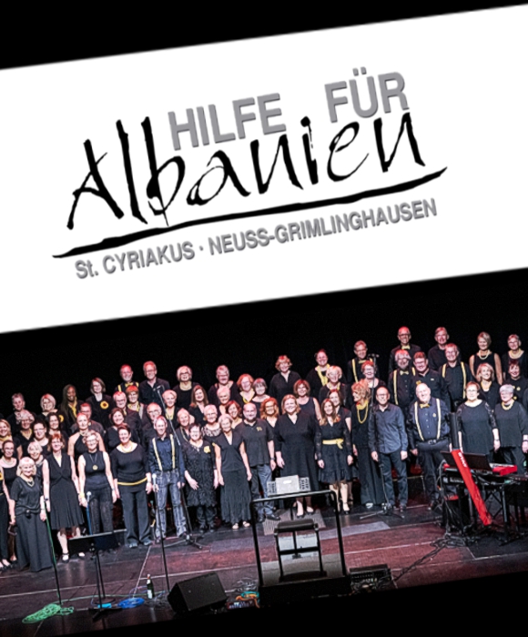 Titel: Hilfe fr Albanien: St. Cyriakus Neuss-Grimlinghausen. Bild: Get Joy singend auf der Bhne.